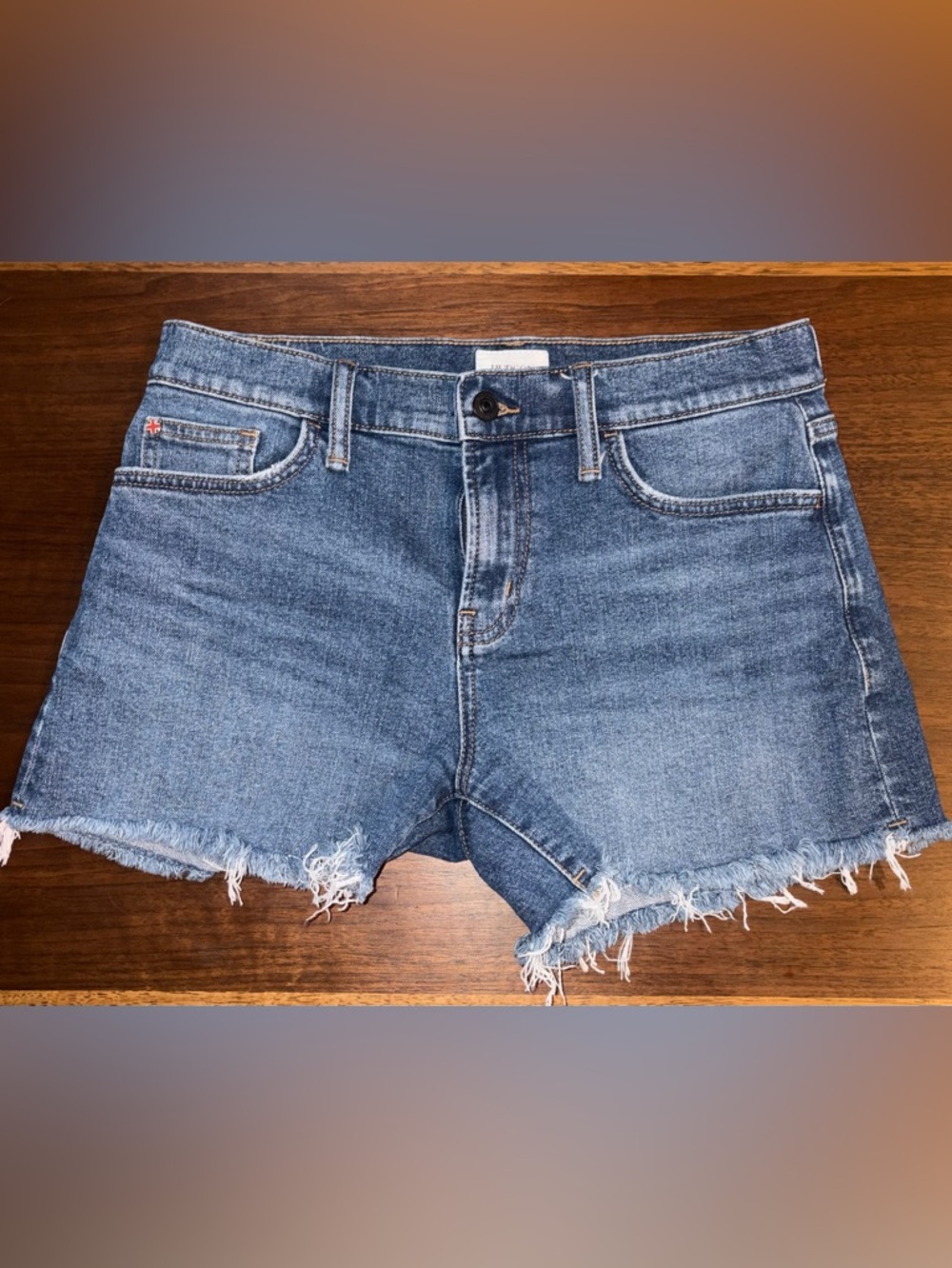 Hudson Gracie Mid-Rise Cutoff Jean shorts sz 27. Worn once!